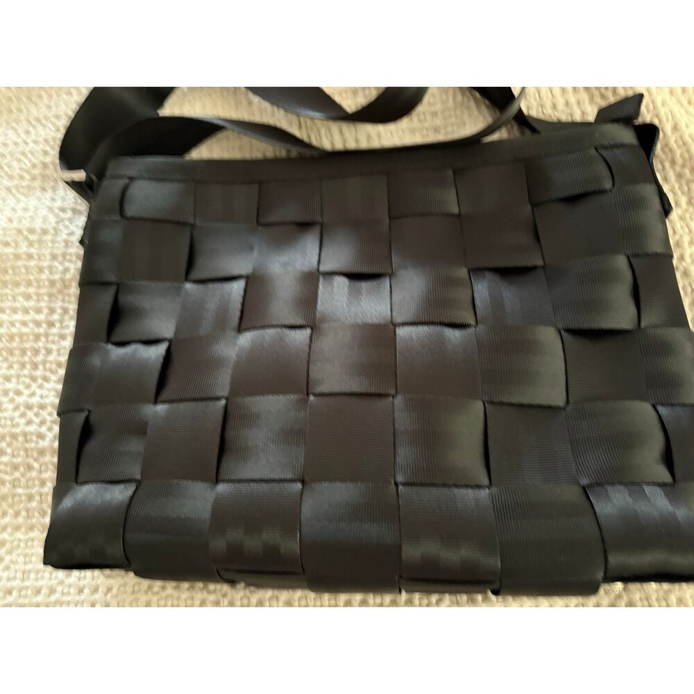 Harveys Seatbelt Bag Large Messenger Crossbody Black Woven USA Made large - Picture 5 of 14